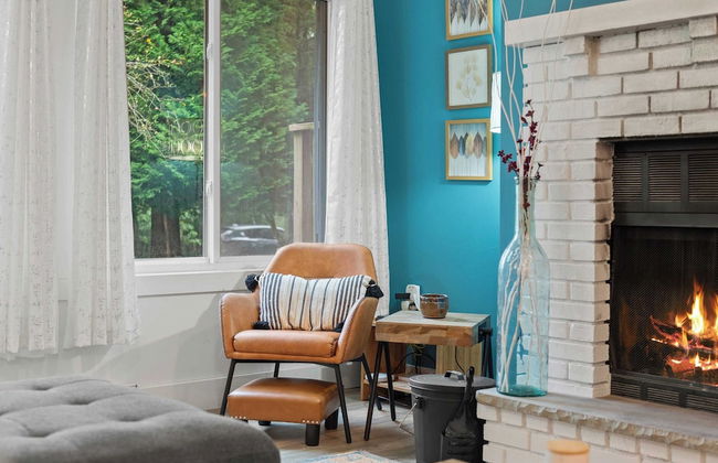 Trail House by Avantstay Walk to Creek + Deck - Photo 8