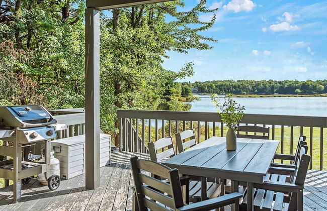 Strawberry Shores by Avantstay Lakefront Private Beach - Photo 5