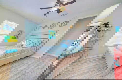 Foto 4 - Surfin Dog by Avantstay Coastal Escape w/ Yard!