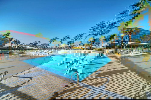 Foto 43 - Beachfront Complex w/ 2 Pools, Tennis Gulf Views Rise N Beach by Avantstay