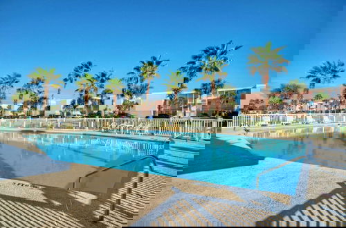 Foto 1 - Steps to Sandfest Beachfront w/ Pool, Balcony Views Beach Happy by Avantstay