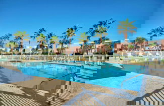 Foto 1 - Steps to Sandfest Beachfront w/ Pool, Balcony Views Beach Happy by Avantstay