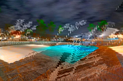 Foto 16 - Steps to Sandfest Beachfront w/ Pool, Balcony Views Beach Happy by Avantstay