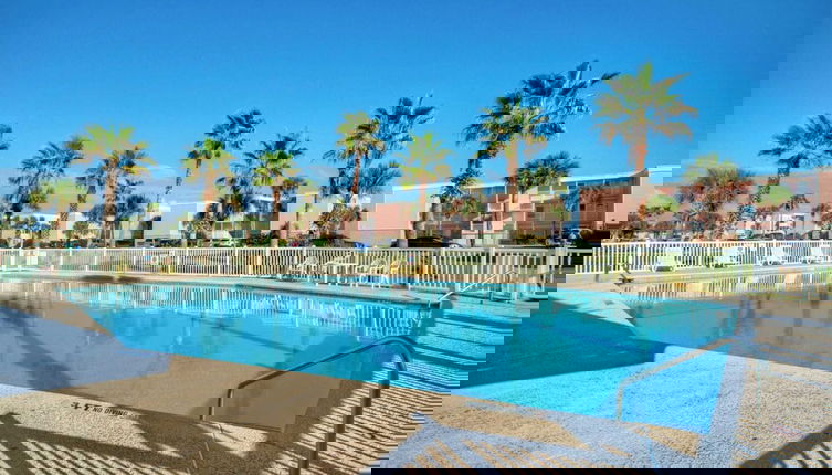 Foto 1 - Steps to Sandfest Beachfront w/ Pool, Balcony Views Beach Happy by Avantstay