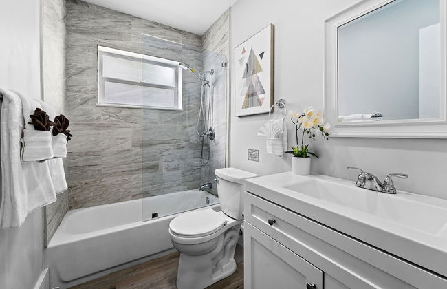 Peaceful 5BR -waterway Views & Private Heated Pool - Foto 13