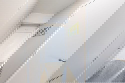 Foto 17 - Modern Apartment With Frontal Sea-view