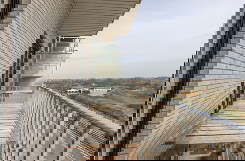 Foto 22 - Modern Apartment With Frontal Sea-view