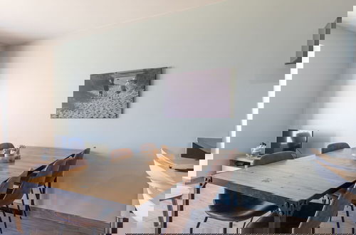 Foto 15 - Modern Apartment With Frontal Sea-view