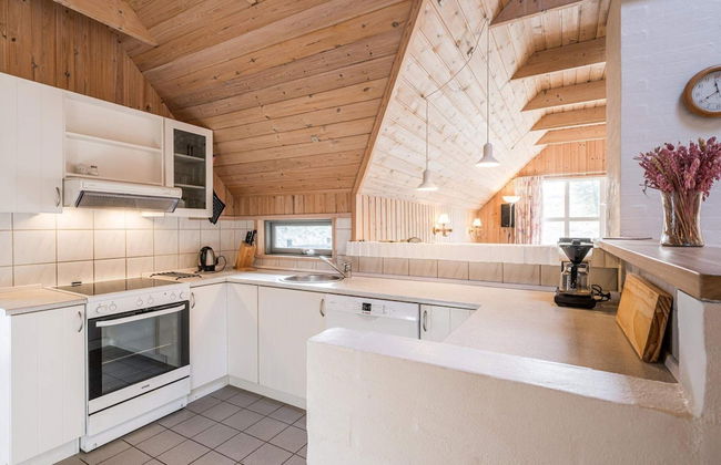 6 Person Holiday Home in Henne - Photo 6