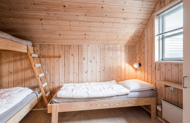 6 Person Holiday Home in Henne - Photo 2