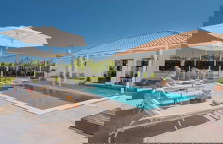 Foto 1 - Madini Luxury Villa With Private Swimming Pool