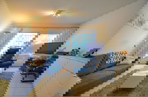 Foto 1 - Apartment With Attached Garden