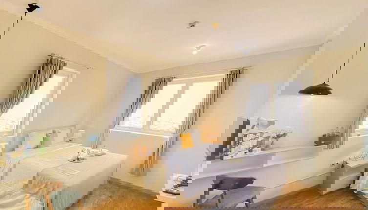 Foto 1 - Strategic Studio At Apartment Grand Palace Kemayoran