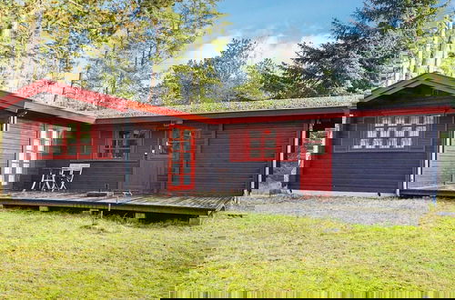 Photo 1 - 4 Person Holiday Home in Store Fuglede-by Traum