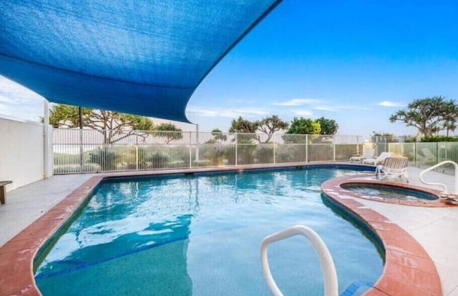 Premium Top Floor Oceanfront Unit In Regency on the Beach 705 - Foto 8