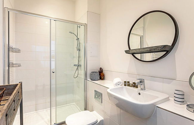 Contemporary Victorian Studio - Foto 17