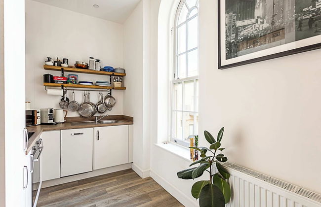 Contemporary Victorian Studio - Foto 9