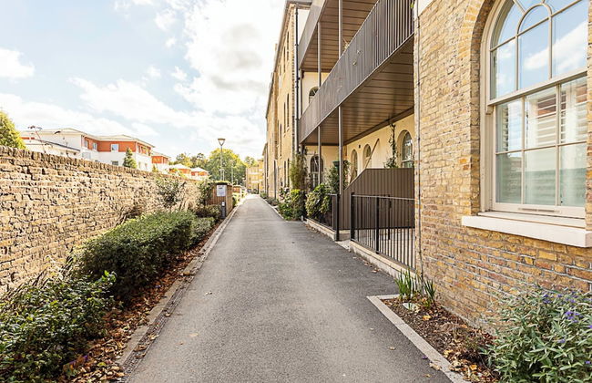 Contemporary Victorian Studio - Foto 27