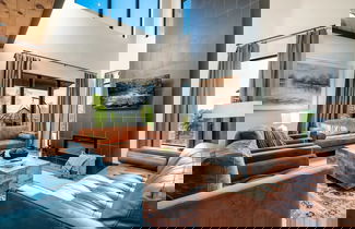 Foto 1 - Halle Beary by Avantstay Indoor Pool + Hot Tub Sunset Views