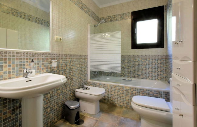 Independent Villa With Private Pool on an Estate in Sayalonga Costa del Sol - Foto 14