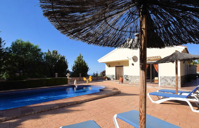 Independent Villa With Private Pool on an Estate in Sayalonga Costa del Sol - Foto 21