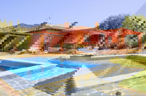 Photo 15 - Detached Rural and Rustic House With a Private Swimming Pool