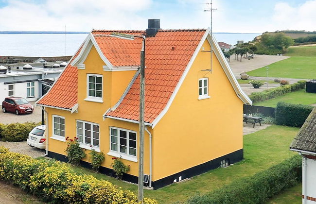 6 Person Holiday Home in Tranekaer - Foto 1