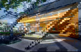 Photo 2 - Cheng Du Wifc Suites -YYC Preferred