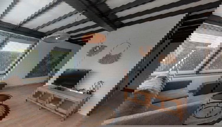 Foto 1 - Attractive Bungalow With Modern Furnishings
