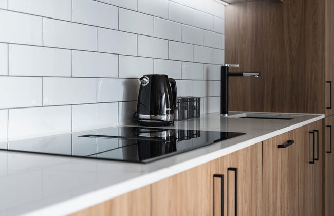 Luxury Apartment on Stuart Street - Photo 6