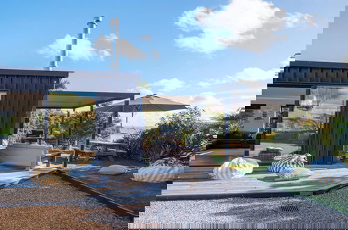 Photo 17 - Wharetana Bay Villa with beach walkway