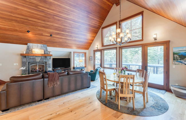 Ward Creek by Avantstay 5 Min Walk to Lake, Deck - Foto 13