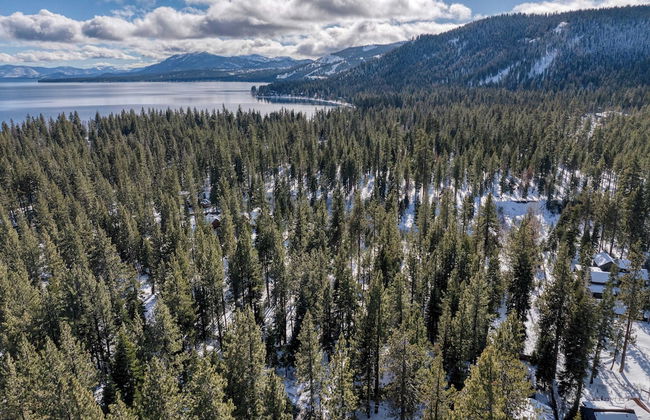 Ward Creek by Avantstay 5 Min Walk to Lake, Deck - Foto 3