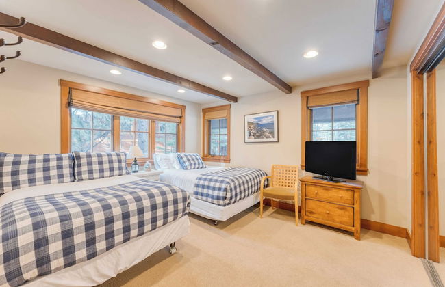 Ward Creek by Avantstay 5 Min Walk to Lake, Deck - Foto 30