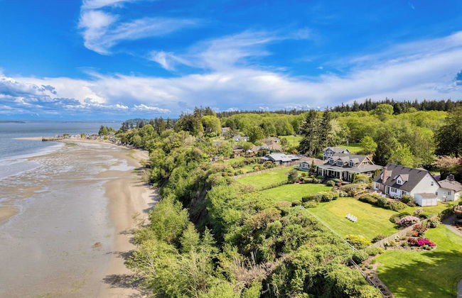 Colonial Bluff House Above the Sea by Avantstay - Foto 49