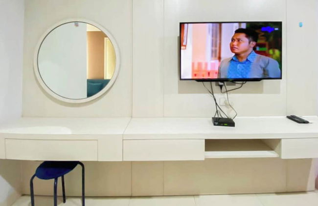 Good Homey Studio Apartment At Warhol (W/R) Residences - Foto 14