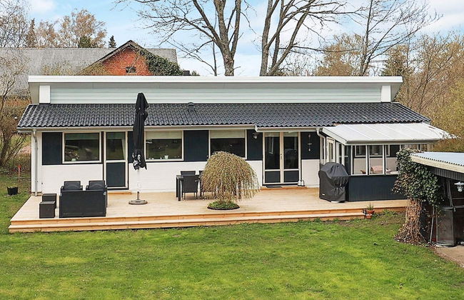 6 Person Holiday Home in Saeby - Foto 12