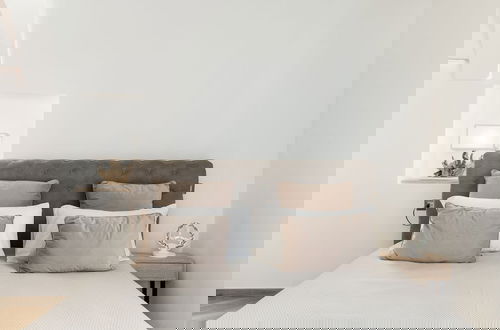 Photo 4 - XII Luxury Home with Jacuzzi