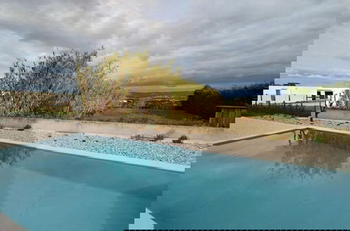Foto 26 - Lavish Holiday Home With Private Pool