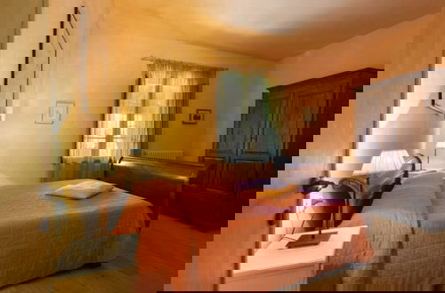 Foto 5 - Villa Popiglio Comfortable Holiday Residence
