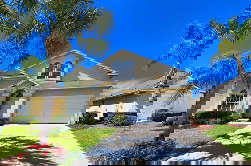 Foto 1 - Peacful Surroundings Pool/spa Games Room! 5 Bedroom Villa by RedAwning