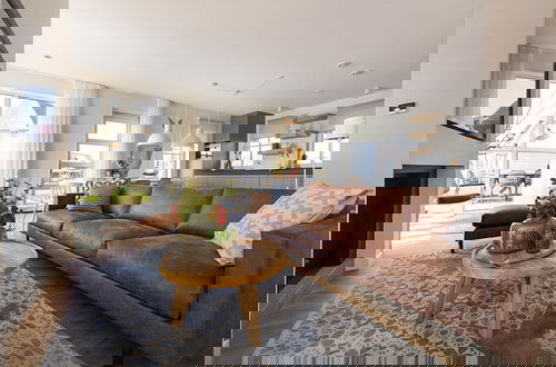 Foto 12 - Luxury Villa With gas Fireplace