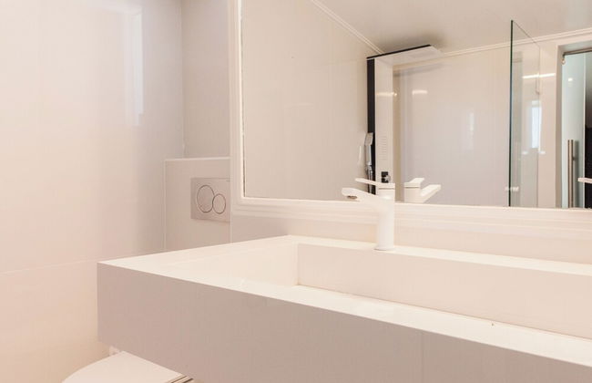 Marousi 2 Bd Luxury Living w Shared Pool - Foto 34