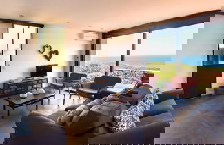 Foto 1 - Villa for 8 People in an Estate Near the sea