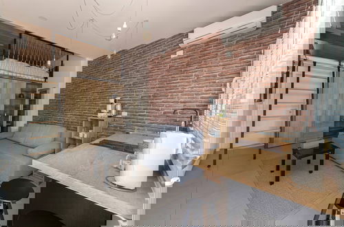 Photo 4 - Aroma Apartments