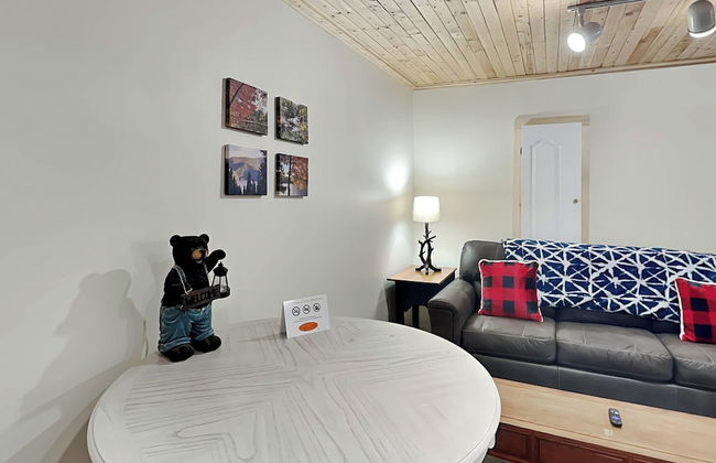 Almost Bearadise - Photo 32