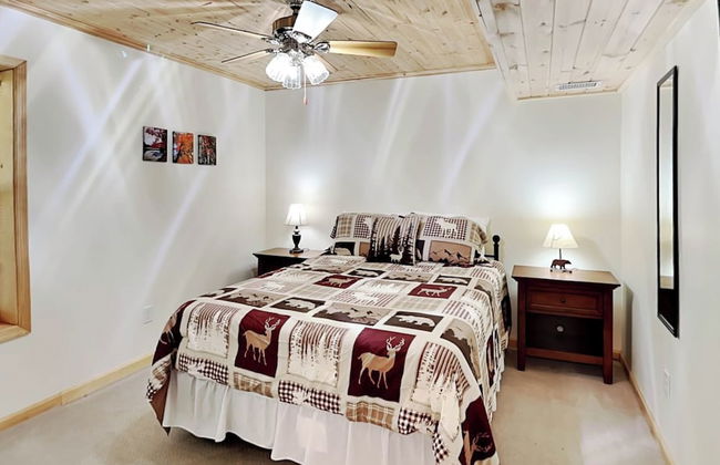 Almost Bearadise - Photo 25