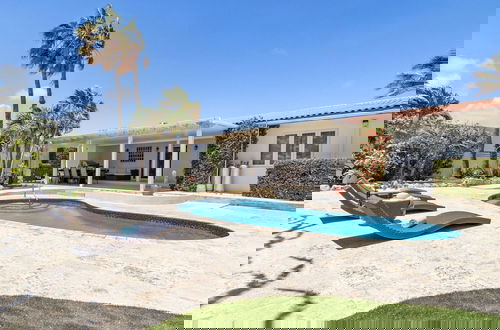 Foto 1 - 4br4ba w Private Pool Walking Distance to Ritz