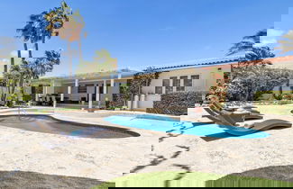 Foto 1 - 4br4ba w Private Pool Walking Distance to Ritz