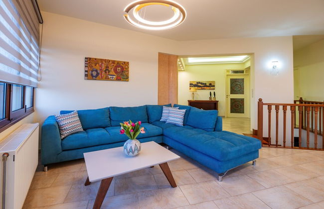 Villa Seragio - With 60m Private Pool - Photo 43